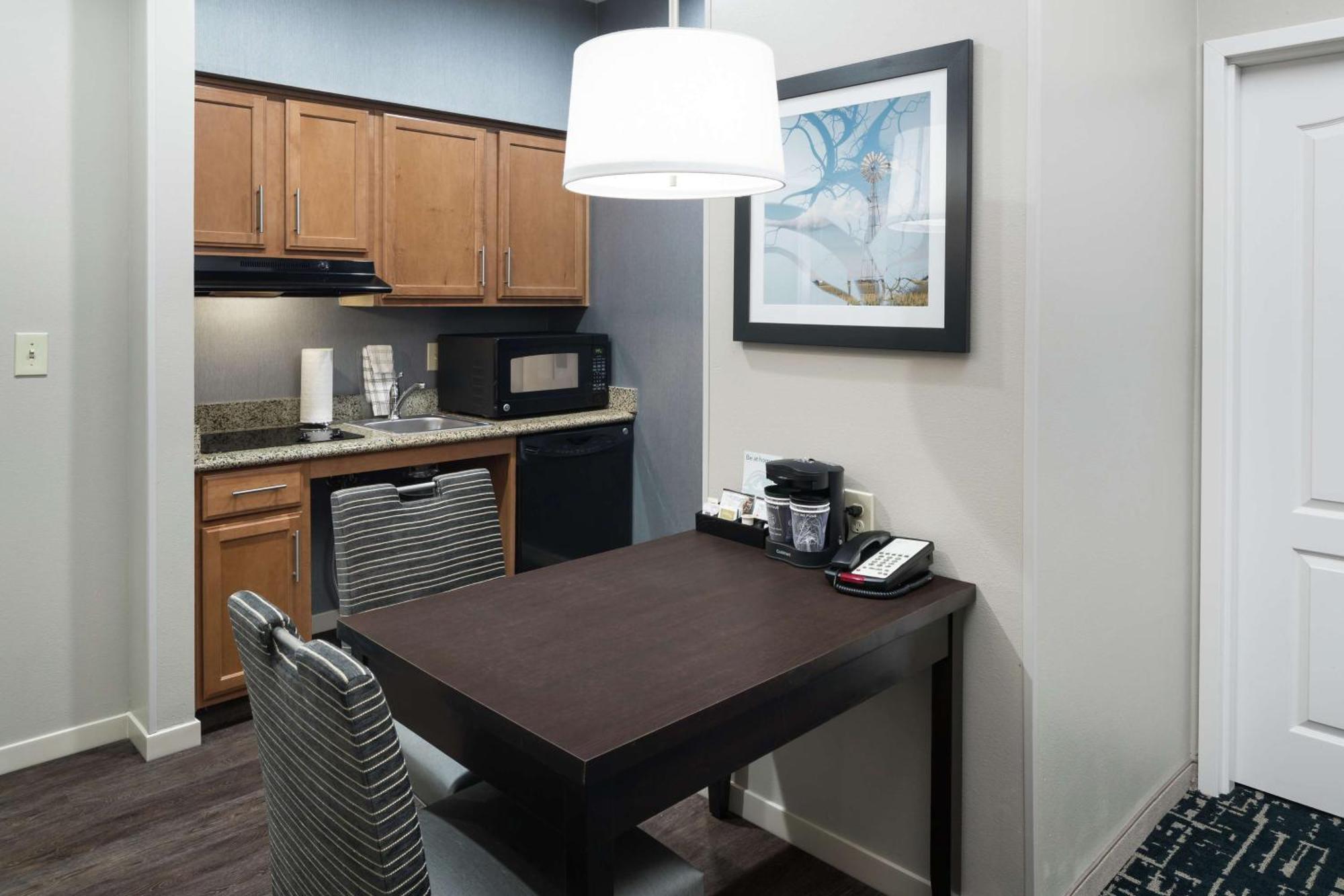 Homewood Suites By Hilton Cedar Rapids-North מראה חיצוני תמונה